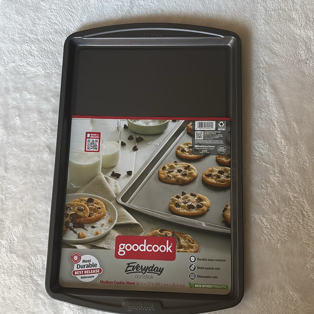 GoodCook Nonstick Cookie Sheets. Set of 3 sheets. - Picture 8 of 8